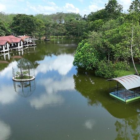 Lake Serenity Resort & Spa Kuruwita Zewnętrze zdjęcie